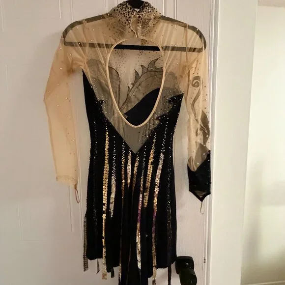 Piper Gilles - Tango Dress - Picture 3 of 3